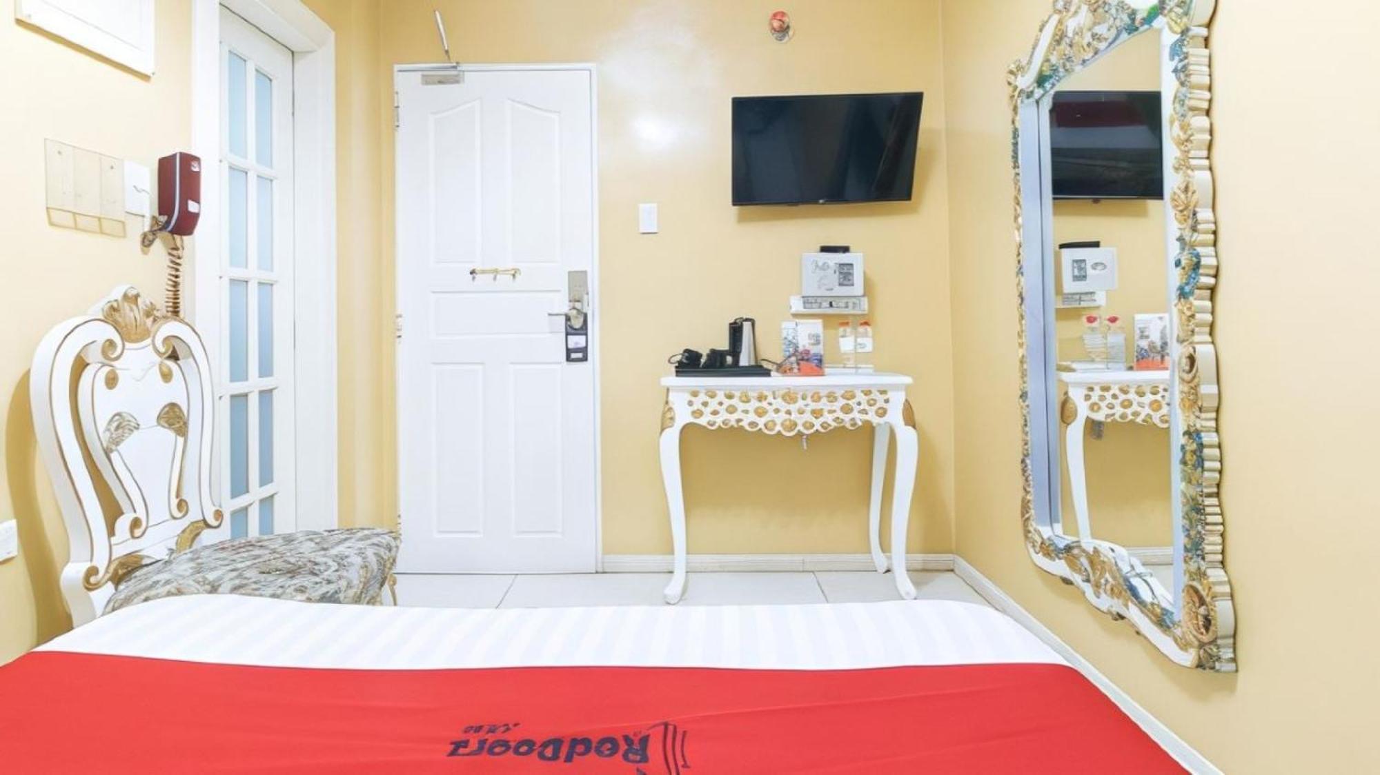 RedDoorz Manila Venetian Hotel - Quarantine Hotel Zewnętrze zdjęcie