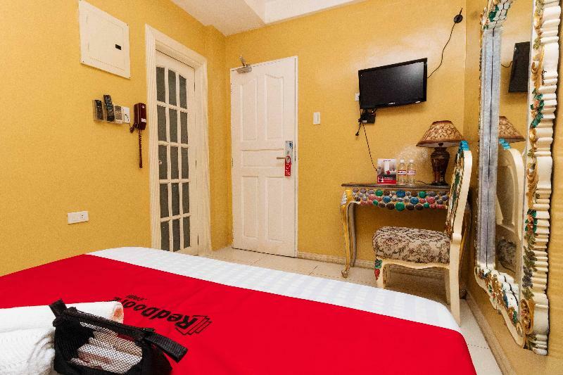 RedDoorz Manila Venetian Hotel - Quarantine Hotel Zewnętrze zdjęcie